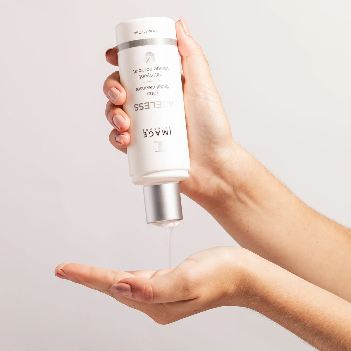 Nettoyant exfoliant – Ageless (Image Skincare)
